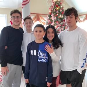 Meet your Posher, Ash ley